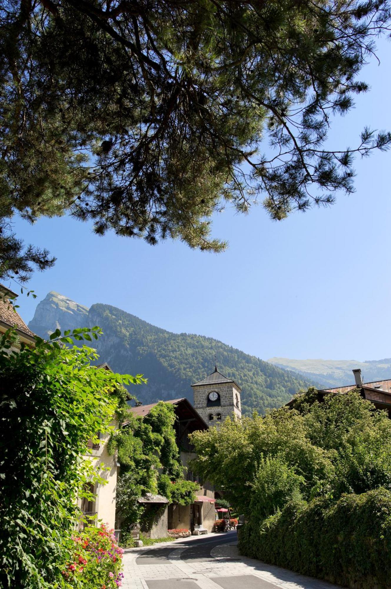 Hotel Alexane Samoens Bagian luar foto